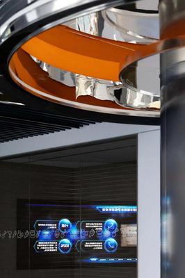 连接未来 现代科技的流动美学盛宴